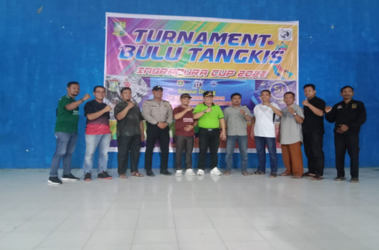 Camat Rumbio Jaya Buka Turnamen Badminton Antar Desa