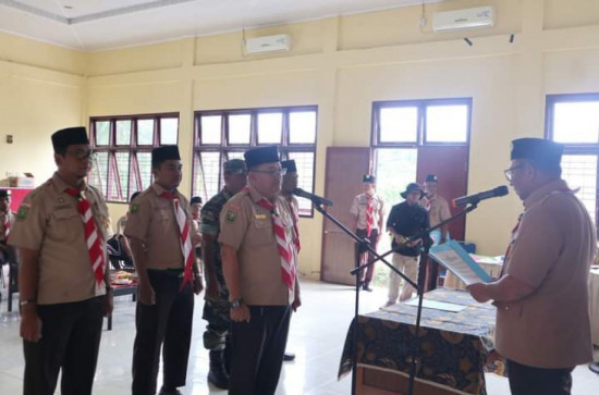 H. Yuyun Hidayat, ST.MSc Lantik Kamabiran Gerakan Pramuka Rumbio Jaya.
